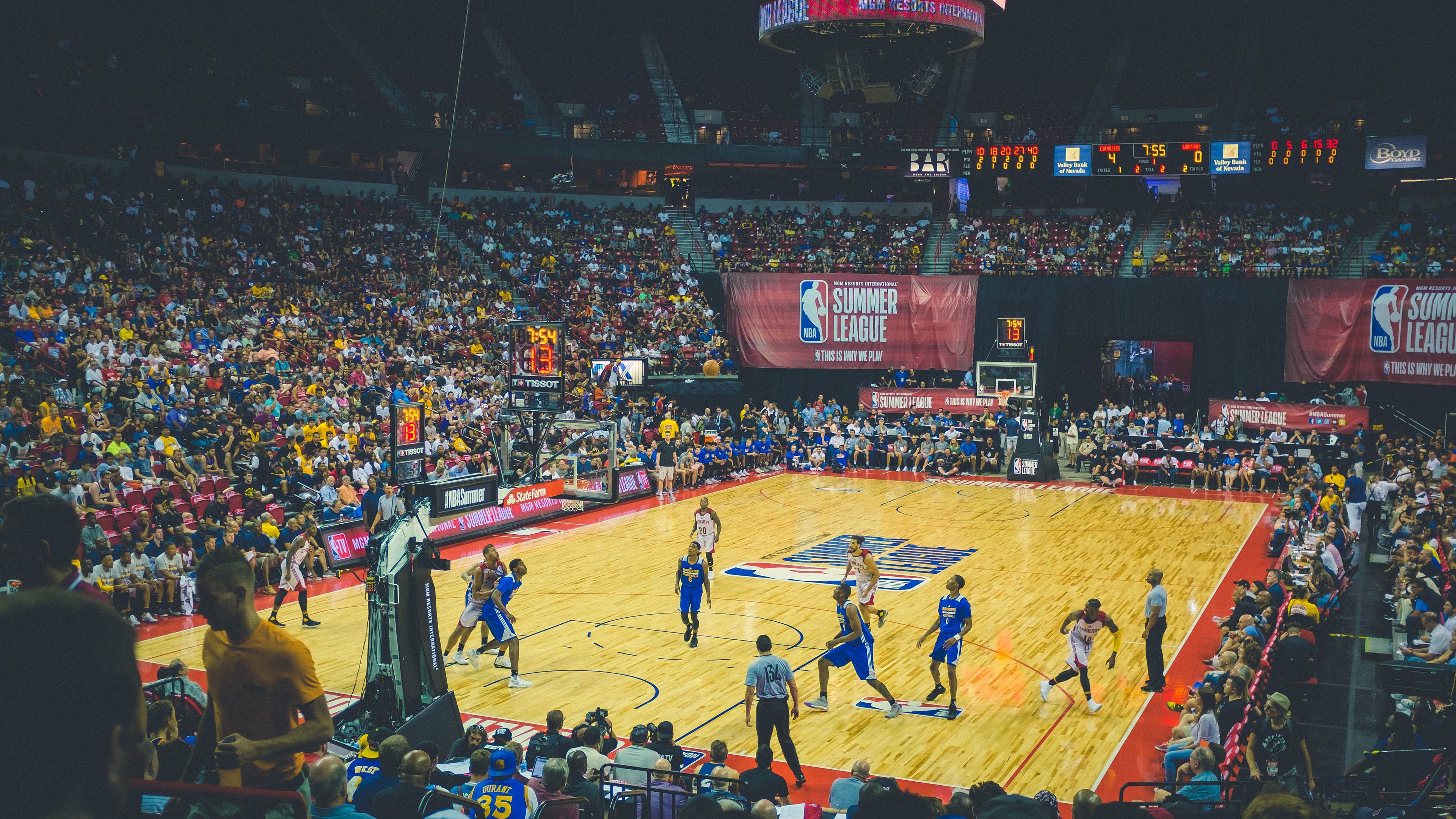 皇马惊魂夜？巴列卡诺主帅怒吼：不惧银河战舰，巴列卡诺 vs 巴萨